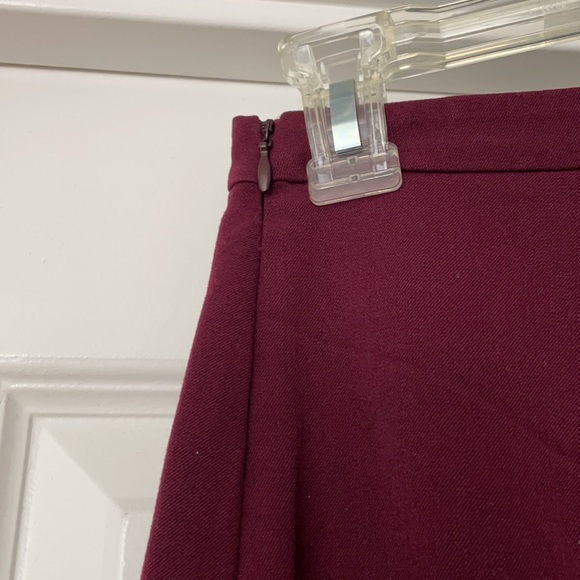 Burgundy high low ruffle skirt - Picture 4 of 5
